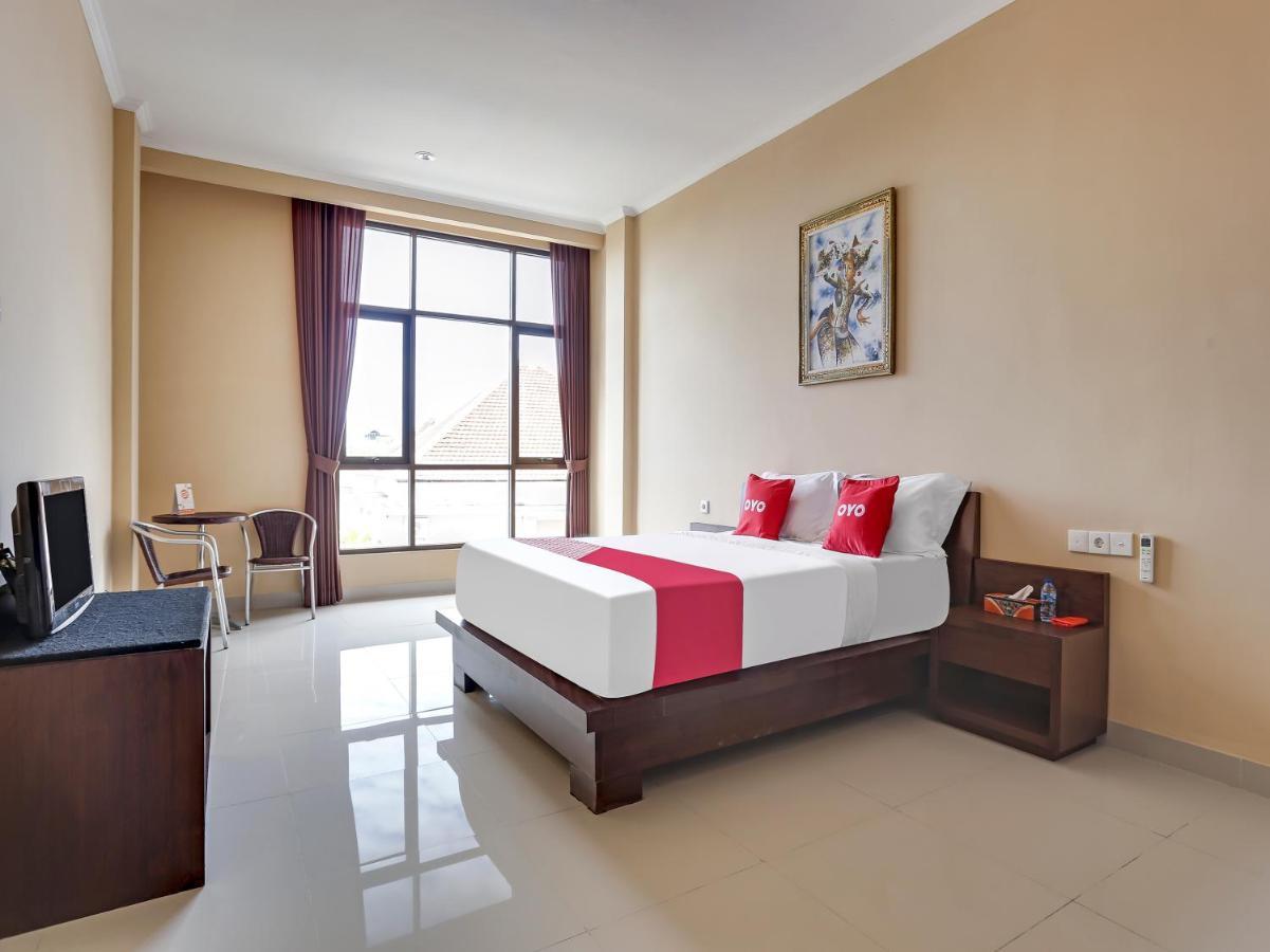 Oyo Flagship 90966 Moreno Homestay Legian  Ngoại thất bức ảnh